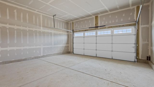 7526 E 116th Place, Winfield, IN 46307