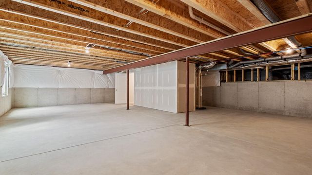 7526 E 116th Place, Winfield, IN 46307