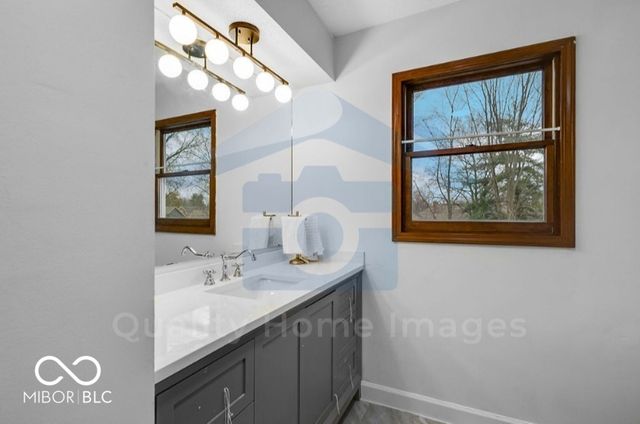 1616 Secretariat Lane, Indianapolis, IN 46217