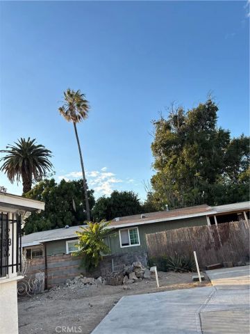 11962 Cedar Avenue, Hawthorne, CA 90250