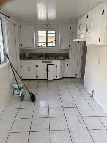 11962 Cedar Avenue, Hawthorne, CA 90250