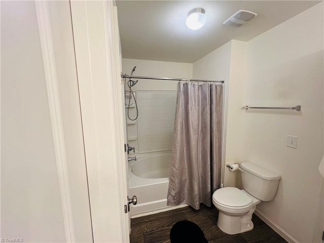 5026 Apsley Drive, Mcleansville, NC 27301