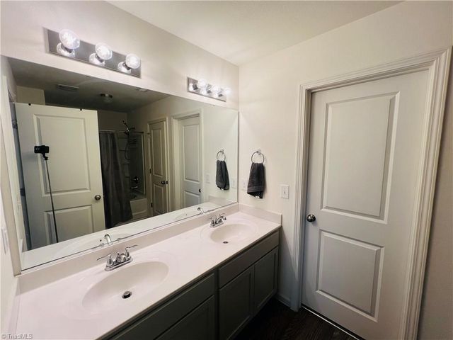 5026 Apsley Drive, Mcleansville, NC 27301