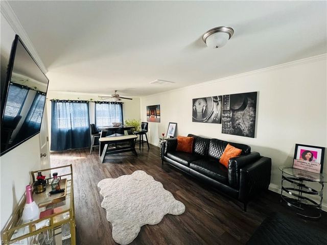 5026 Apsley Drive, Mcleansville, NC 27301