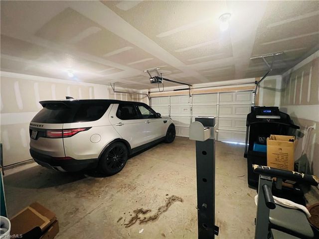 5026 Apsley Drive, Mcleansville, NC 27301