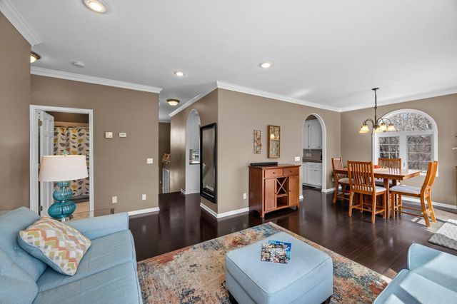 670 6th Street SE, Cokato, MN 55321