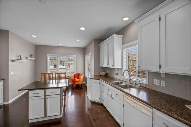 670 6th Street SE, Cokato, MN 55321