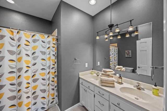 670 6th Street SE, Cokato, MN 55321