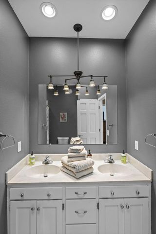 670 6th Street SE, Cokato, MN 55321