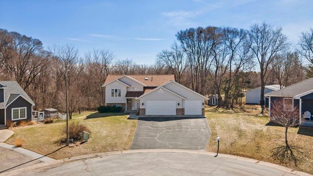 670 6th Street SE, Cokato, MN 55321