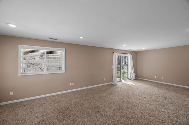 670 6th Street SE, Cokato, MN 55321