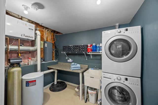 670 6th Street SE, Cokato, MN 55321