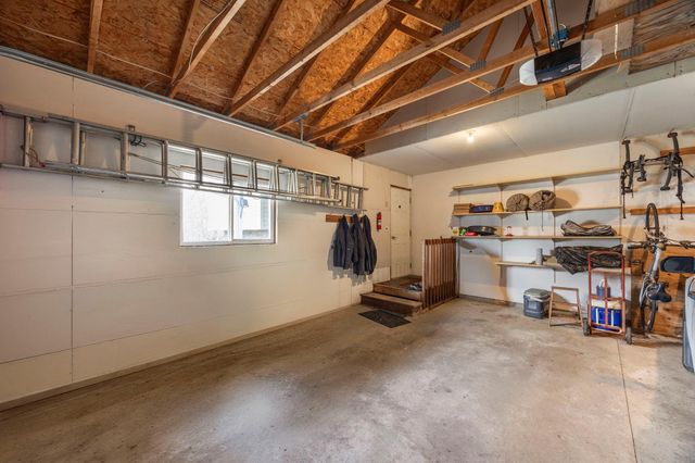 670 6th Street SE, Cokato, MN 55321