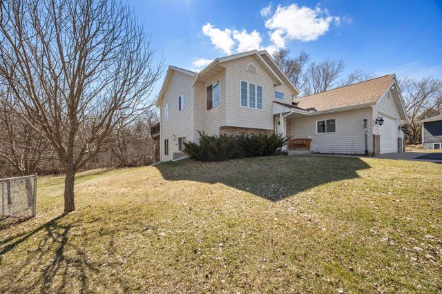 670 6th Street SE, Cokato, MN 55321