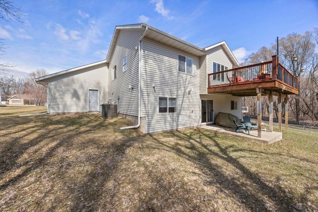 670 6th Street SE, Cokato, MN 55321