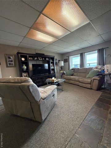 329 Mountain Road, Bloomingburg, NY 12721