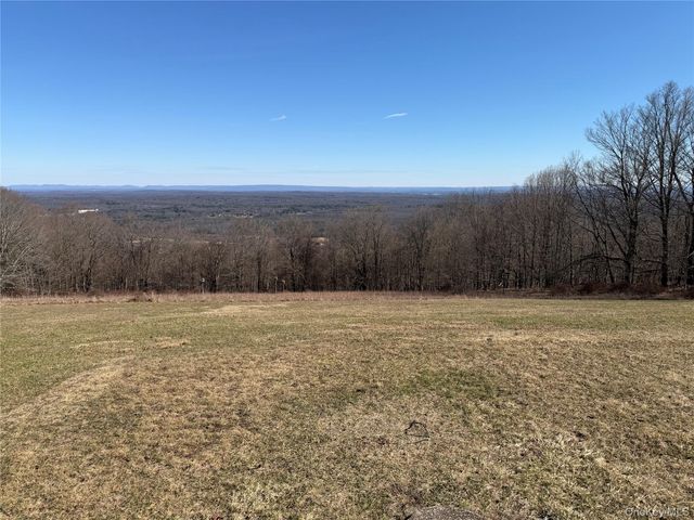 329 Mountain Road, Bloomingburg, NY 12721