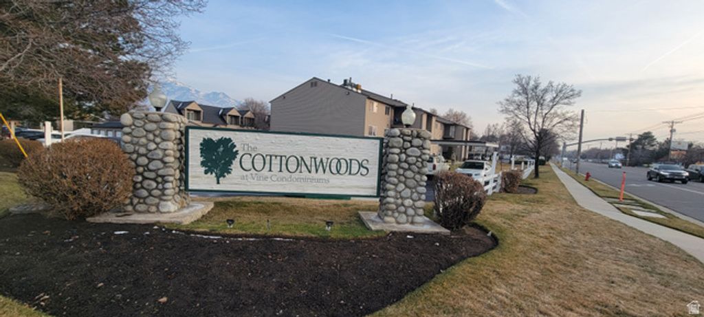 Image 1 of property listing at 6129 S 1300 E #V, Cottonwood Heights, UT 84121