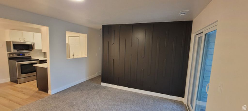 Image 10 of property listing at 6129 S 1300 E #V, Cottonwood Heights, UT 84121