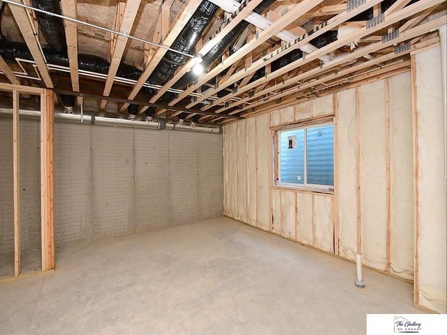 7610 N 116 Avenue, Omaha, NE 68142
