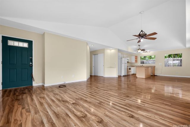 886 Mahealani Street, Kihei, HI 96753