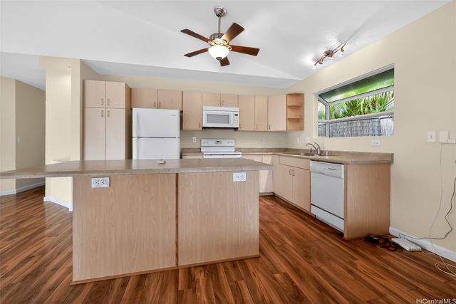 886 Mahealani Street, Kihei, HI 96753
