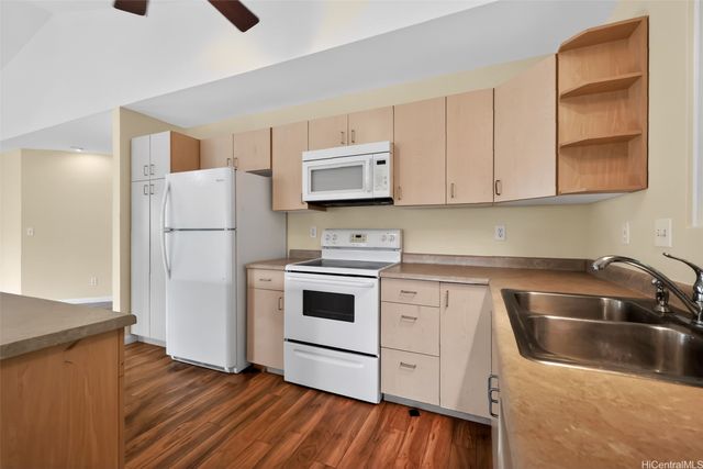 886 Mahealani Street, Kihei, HI 96753