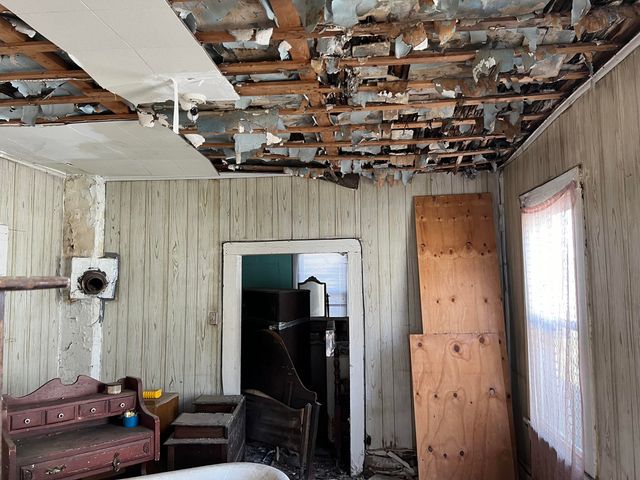 E 321 Pine ST, Covington, VA 24426