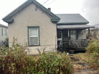 E 321 Pine ST, Covington, VA 24426