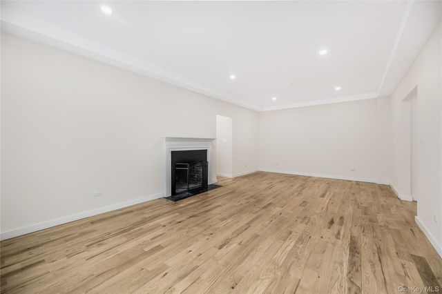 4 Park Lane Mount Vernon Avenue 4H, Mount Vernon, NY 10552