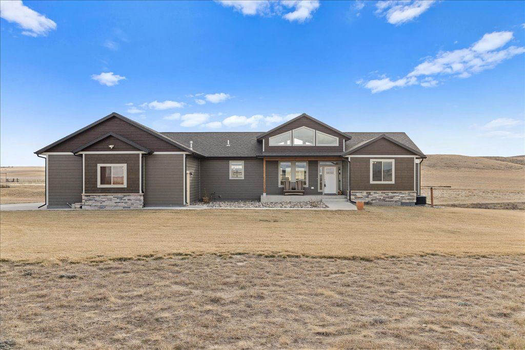 2907 Clarks Point Drive, Laurel, MT 59044