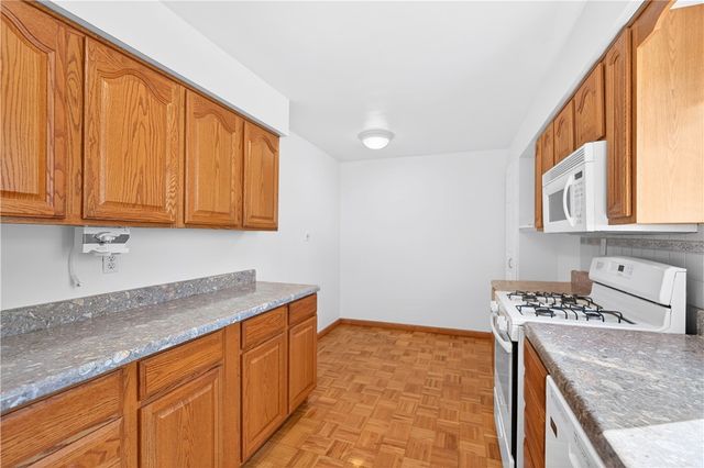 3604 Rosebriar Ave., Shaler, PA 15116
