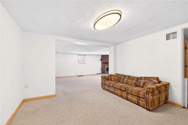 3604 Rosebriar Ave., Shaler, PA 15116