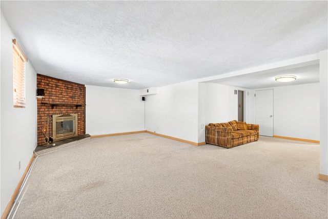 3604 Rosebriar Ave., Shaler, PA 15116