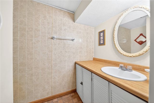 3604 Rosebriar Ave., Shaler, PA 15116