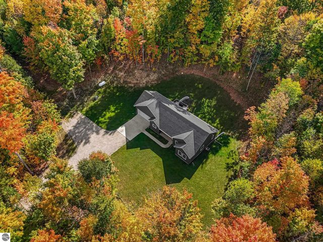 7661 Switchback Trail, Buckley, MI 49620