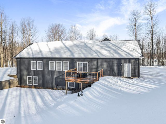 7661 Switchback Trail, Buckley, MI 49620