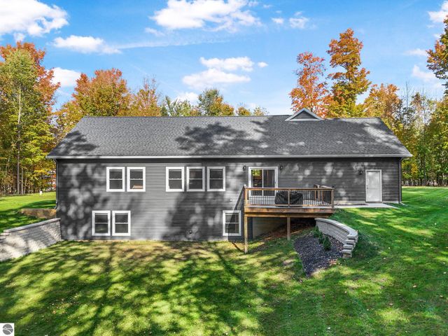 7661 Switchback Trail, Buckley, MI 49620
