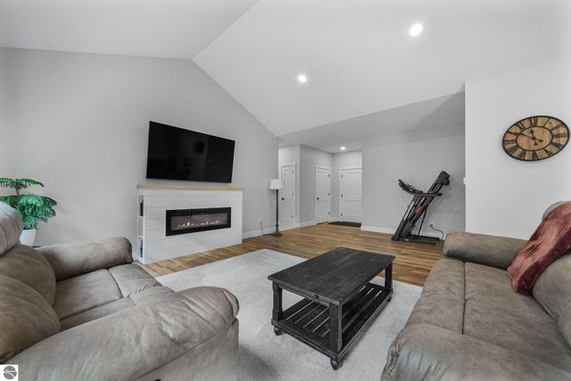 7661 Switchback Trail, Buckley, MI 49620