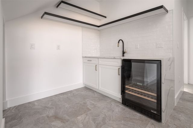 33 Blue Feather Road, Santa Fe, NM 87508