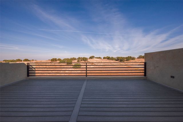 33 Blue Feather Road, Santa Fe, NM 87508