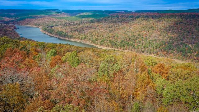 40 Eagle Ridge Dr., Greers Ferry, AR 72067