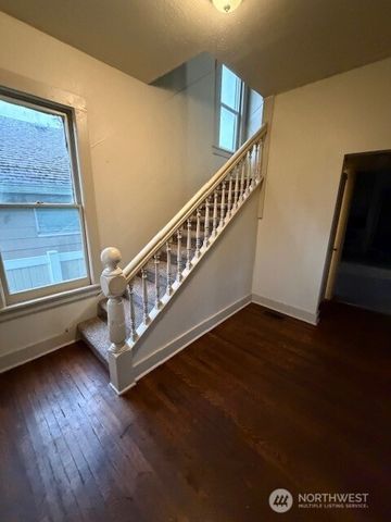 4825 S I Street, Tacoma, WA 98408