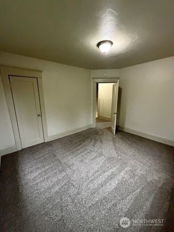 4825 S I Street, Tacoma, WA 98408