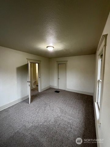 4825 S I Street, Tacoma, WA 98408