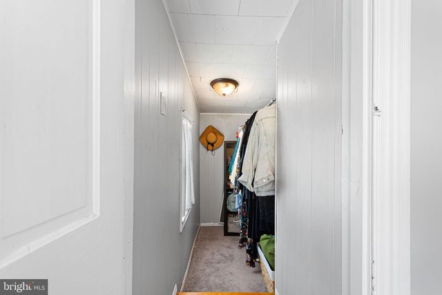 5 HADDON AVE, Gibbsboro, NJ 08026