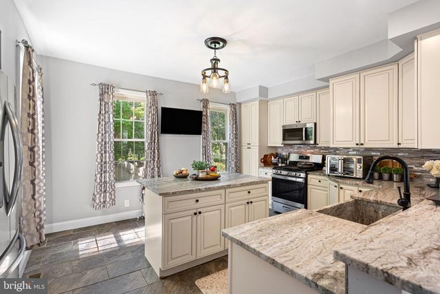 5 HADDON AVE, Gibbsboro, NJ 08026