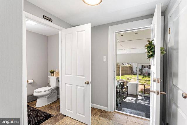 5 HADDON AVE, Gibbsboro, NJ 08026