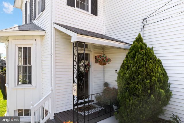 5 HADDON AVE, Gibbsboro, NJ 08026