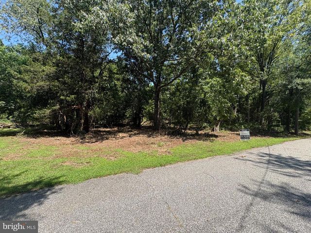 561 THIRD AVE, Glassboro, NJ 08028